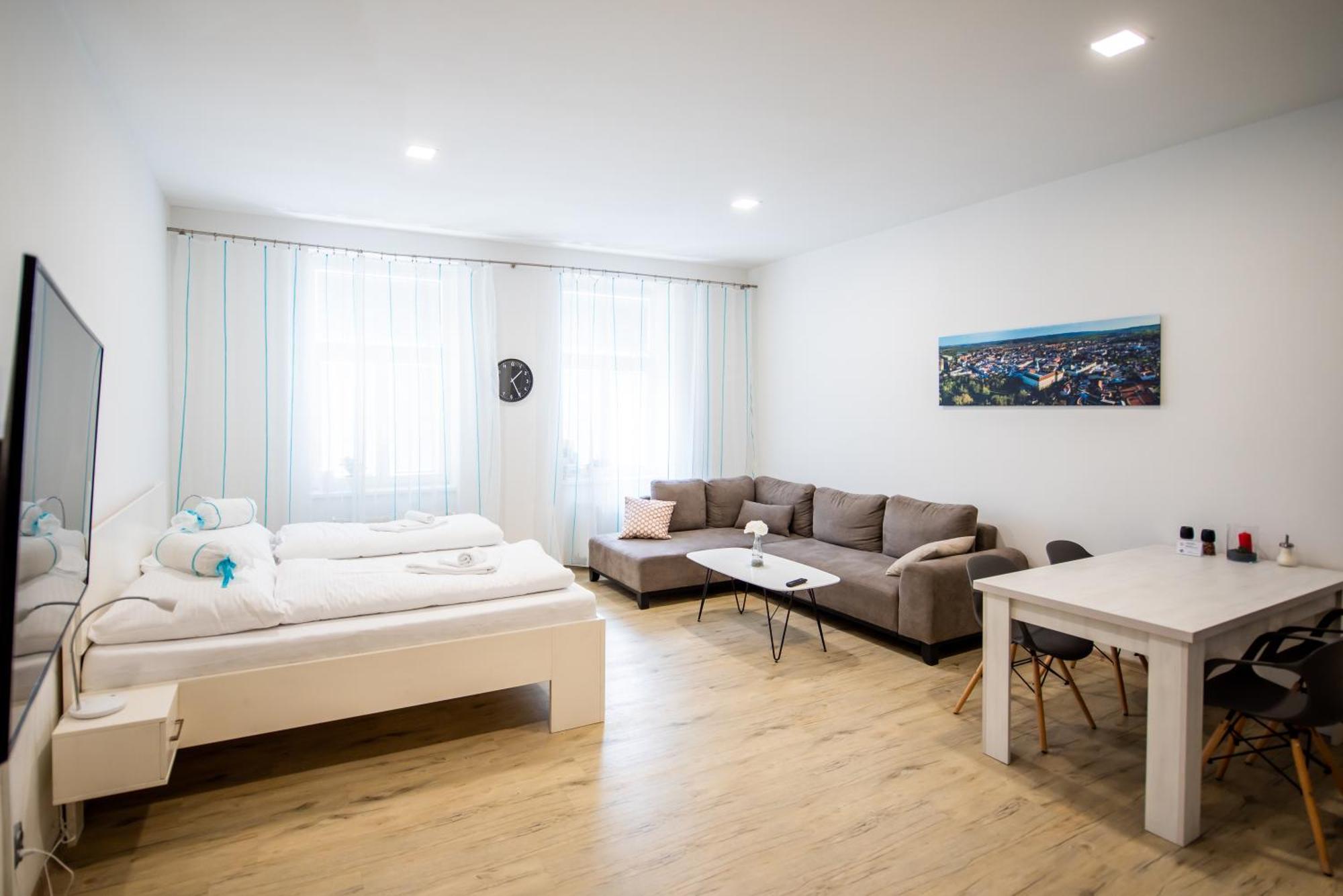 Apartmany Velke Namesti 크로메르지 외부 사진