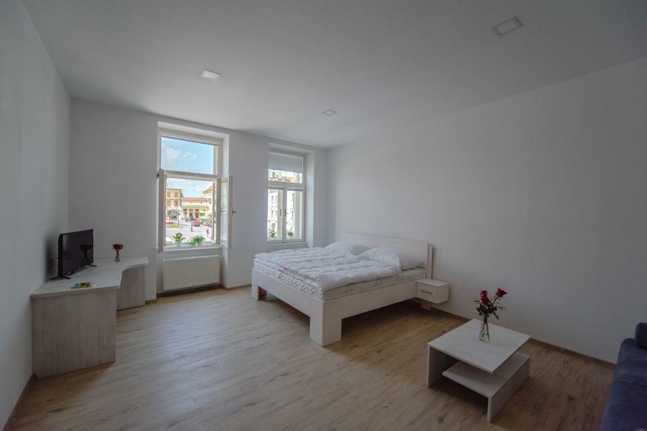 Apartmany Velke Namesti 크로메르지 외부 사진